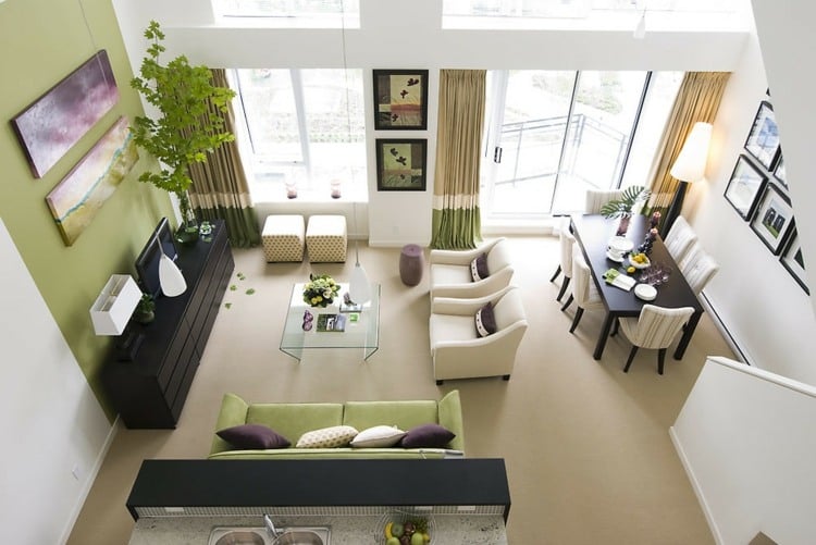 Grün Wohnzimmer Wand Sofa Sessel moderne Einrichtung
