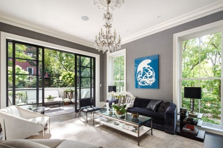 Interior-Design-Wohnzimmer-Wandfarbe-Grau-exquisite-Einrichtungsgegenstände