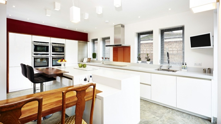 Küchen 2015 offene Gestaltung Beispiele weiß Kirschenfarbe