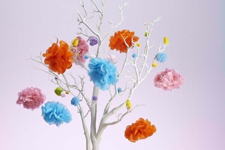  Ostergeschenke-selbst-gemacht-Papier-Blumen-Deko-Baum