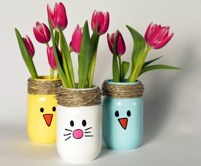 Osterideen-2015-Tulpenstrauß-Blumenvase-selber-dekorieren-Osterhase-Kücken