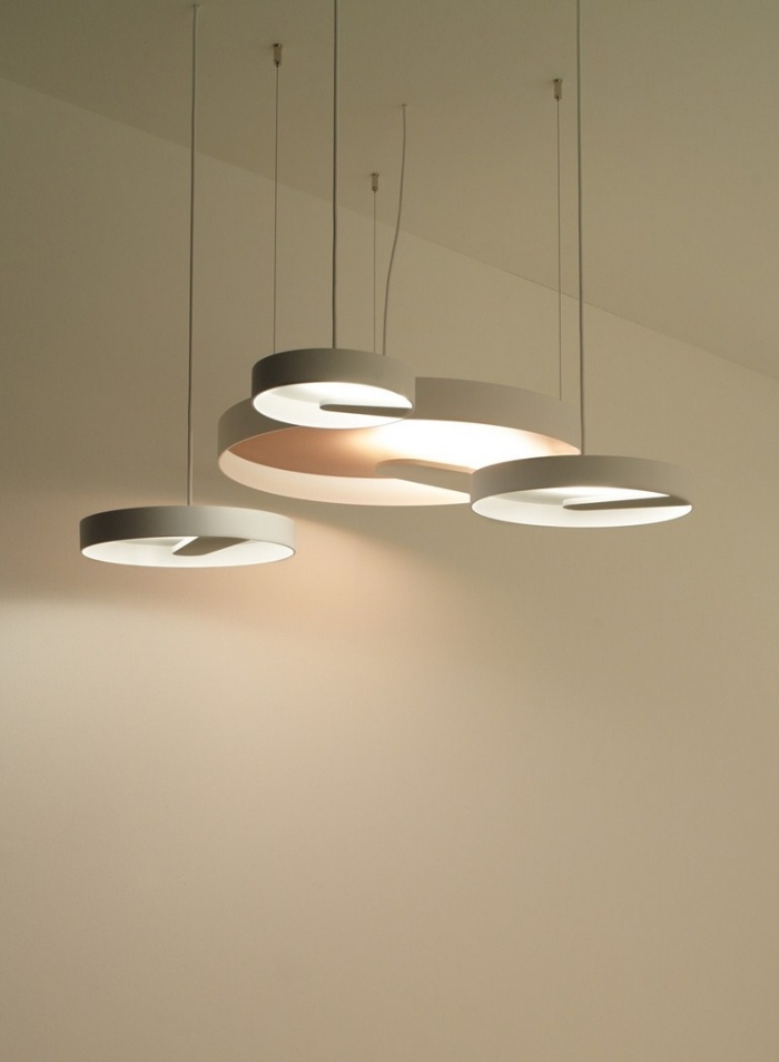 Ovale-Pendelleuchten-für-Esszimmer-LED-pendant-lamp-LIPPS-Trizo21
