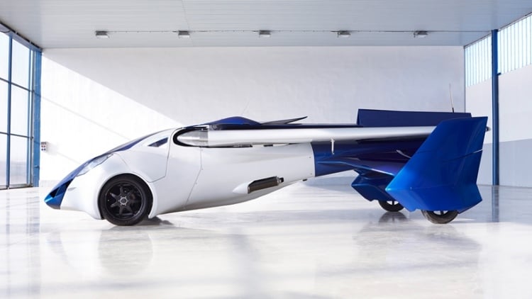aeromobil Das erste fliegende Auto klappbare-fluegel