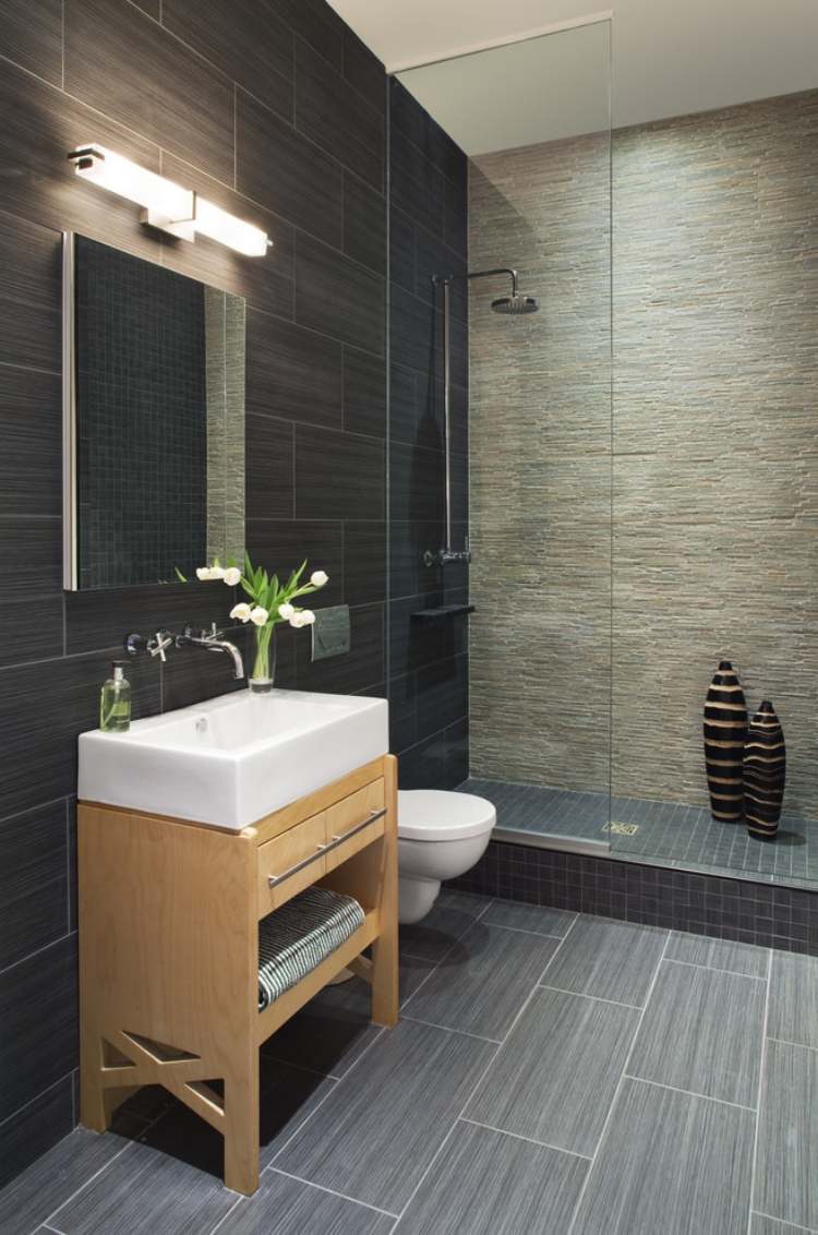 badezimmer-fliesen-2015-anrhtazit-farbe-steinwand-duschebereich