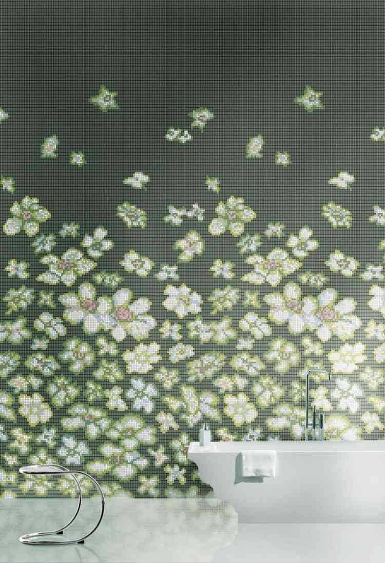 badezimmer-fliesen-beispiele-florale-motive-mosaik