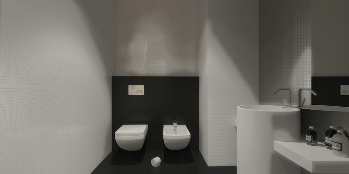 badezimmer toilette waschbecken schwarz weiß mosaik