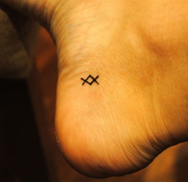 Symbole bedeutung kleine mit Kleine Tattoos