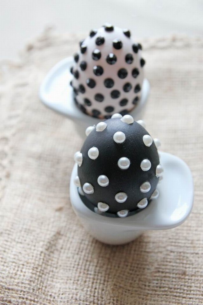 osterideen-2015-3d-eier-dekoration-schwarz-weiß-modernes-design-nachstylen