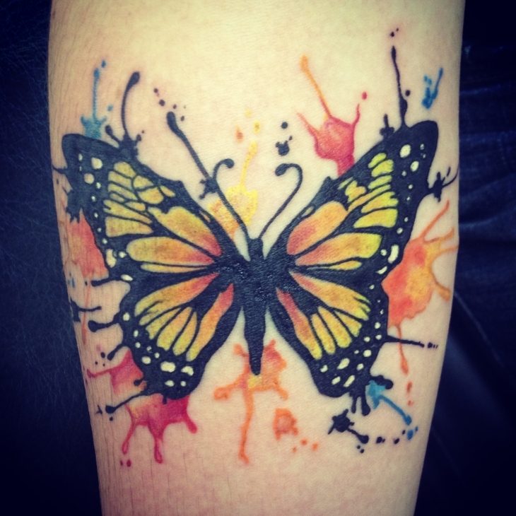 schmetterling tattoo monarchfalter-farbspritzer