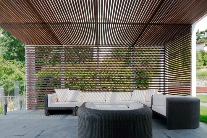 terrasse villa rattan überdachung modernes design sofa