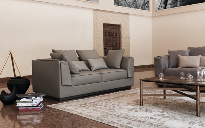 wohnzimmer einrichtung couch grau flou design couchtisch teppich