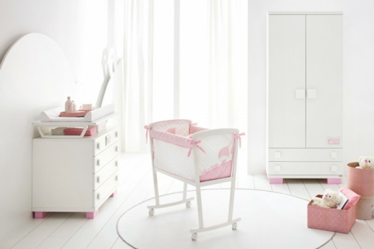 Babybett-Nestchen-Schaukelbett-Mädchenzimmer-rosa-Farbe