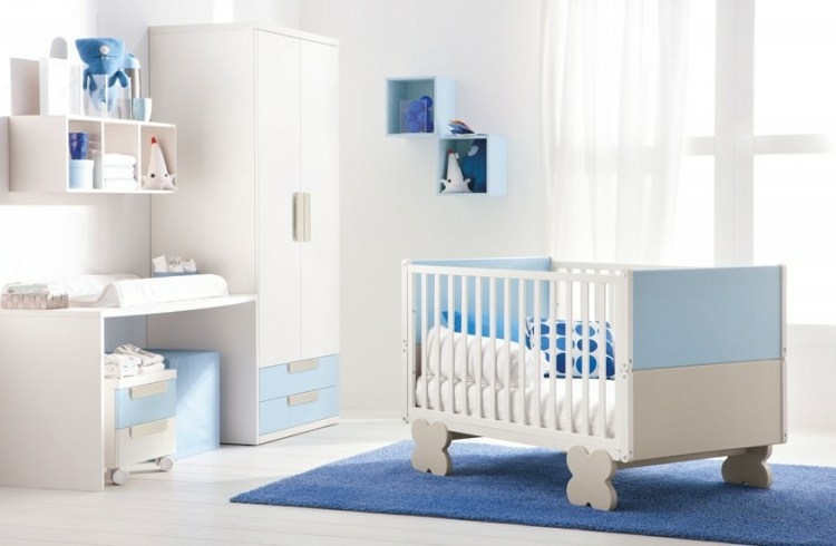 Babybett-Nestchen-blau-weiß-Ideen-modern