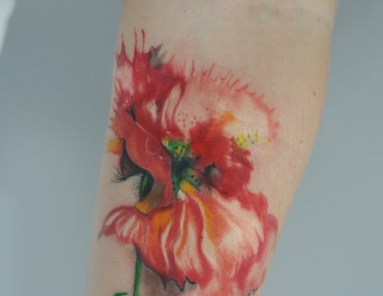 Blumen-Tattoo-Motive-Watercolor-Stil-Unterarm