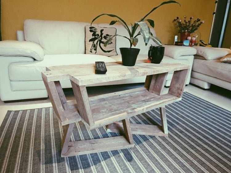 DIY-Ideen-Möbel-Paletten-Kaffeetisch-Holz
