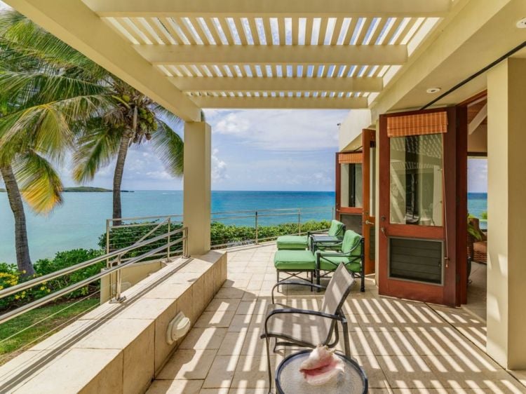 Einrichten-Karibik-Stil-Terrasse-gestalten-Sonnenschutz