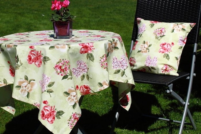 Gartentischdecken-Tischwäsche-Sommer-verschiedene-Farben-passende-Kissenhüllen