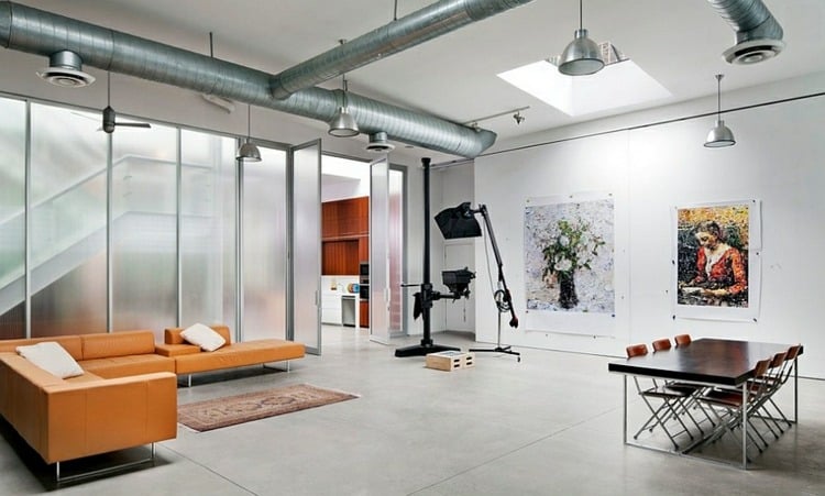 Home-Office-Industriestil-Einrichtungsideen-Sofa-orange
