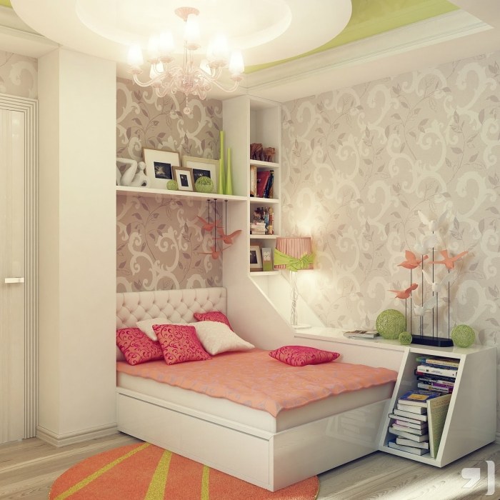Mädchenzimmer-Weiß-Bett-Hochglanz-Tapeten-gemustert-Kronleuchter-Dekorativ