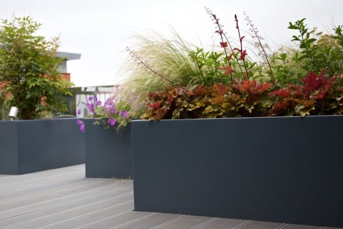 Plastik-Pflanzkübel-Blumentröge-DIY-Sichtschutz-für-Terrasse