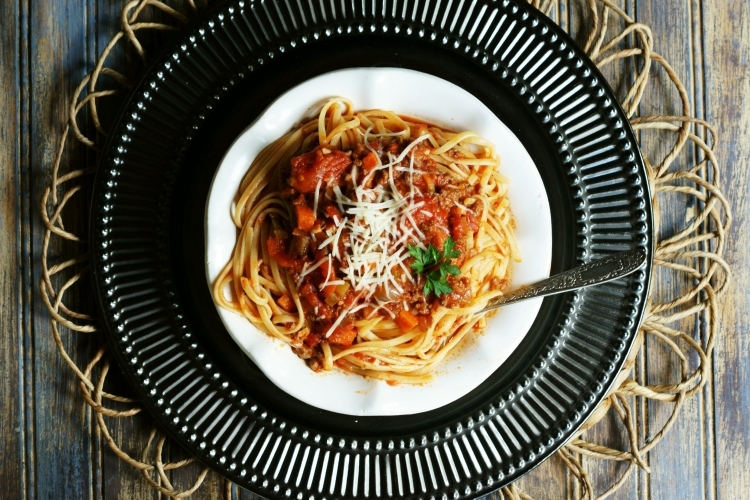 Spaghetti-Bolognese-schnelle-italienische-Gerichte