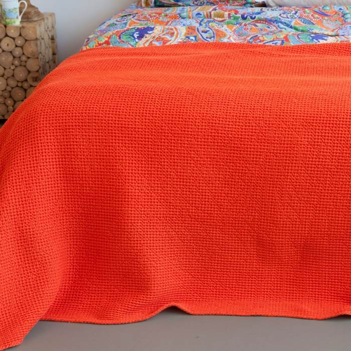Tagesdecken-Zara-Home-Kissenbezüge-leuchtend-Orange-Gittermuster