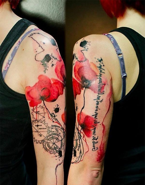 Tattoo-Ideen-Oberarm-Schrift-Blumen
