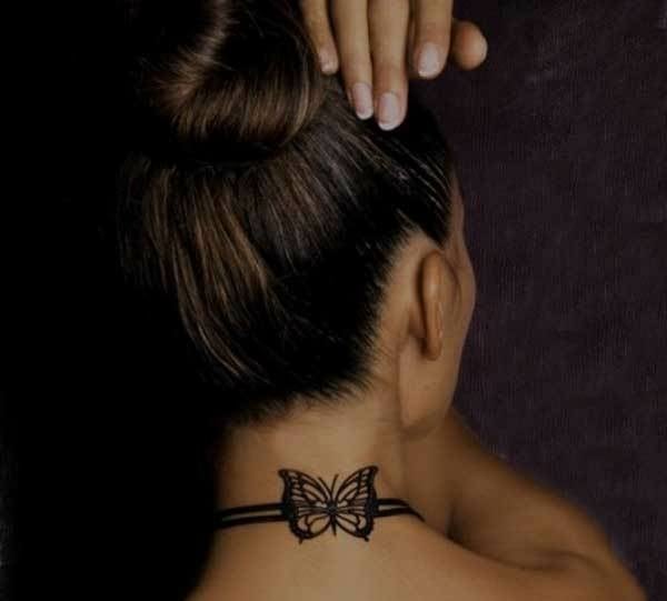 Tattoo-Ideen-Schmetterling-hinten-stechen-lassen