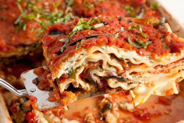 Vegetarische-Lasagne-Zucchini-zubereiten-lecker