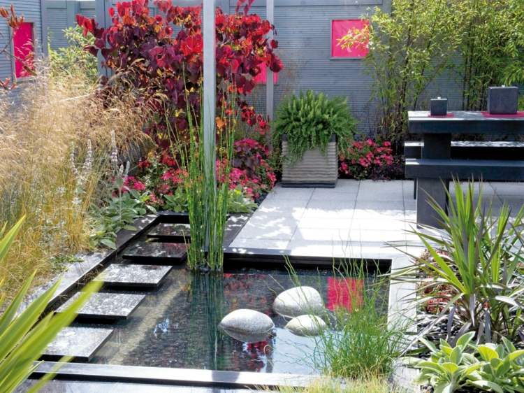Wasserspiele-Garten-japanische-Gartengestaltung-Ideen