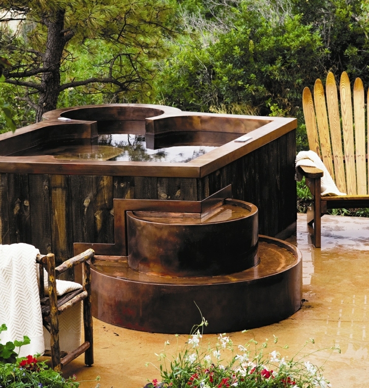 Whirlpool im Garten Outdoor Jacuzzi wird zum Blickfang