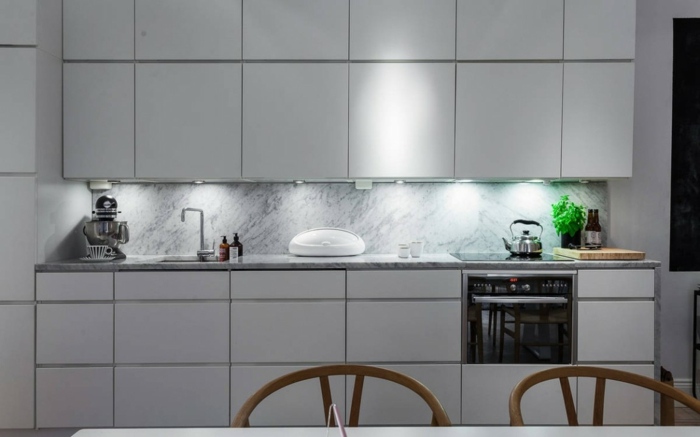 design küche skandinavisch modern weiß schränke ofen spüle