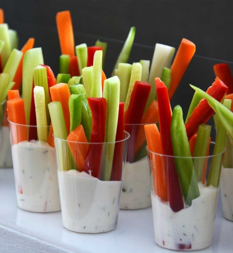 Dip für Gemüse selber-machen-joghurt-mayo-dill-gemuesesticks