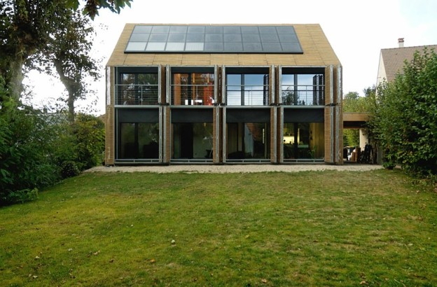 energieeinsparung haus architektur fensterläden solarenergie winter