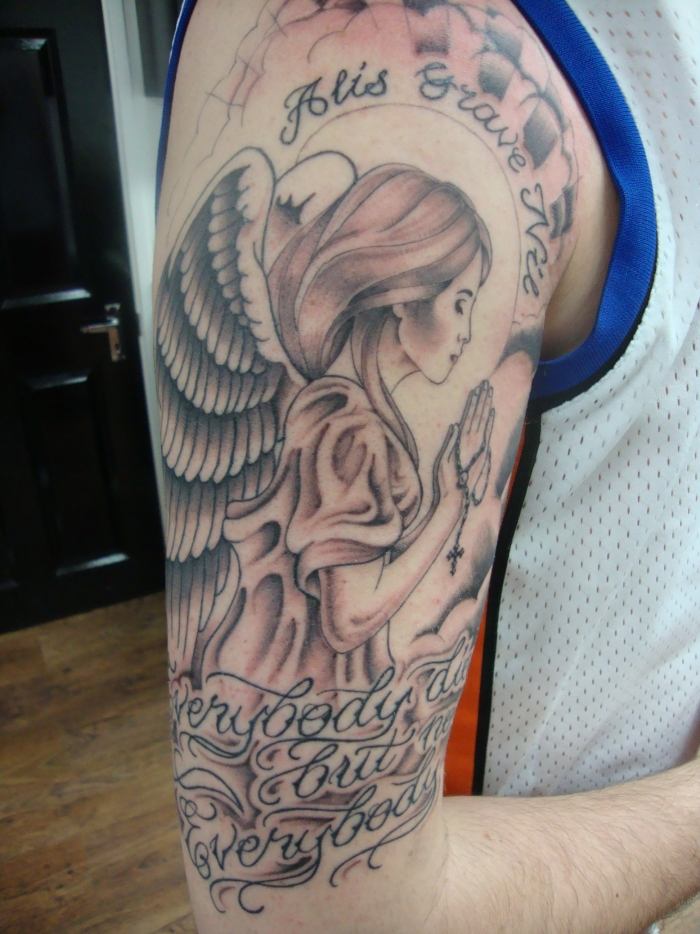 Tattoo motive engel Engel Tattoos