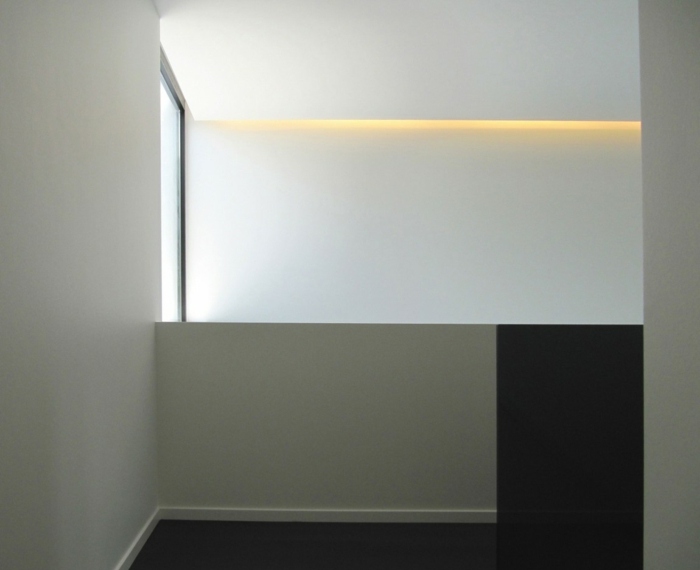 haus design in belgien korridor treppenbereich modern schlicht