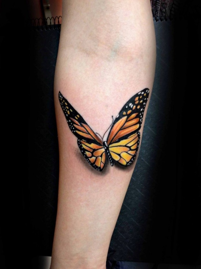 ideen-Schmetterling-Tattoo-monarch-3D-Darstellung-am-unterarm