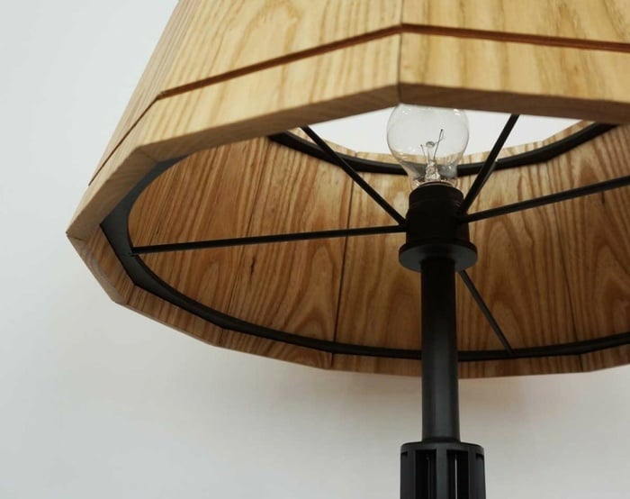 lampenschirm design holz glühbirne wohnzimmer einrichtung