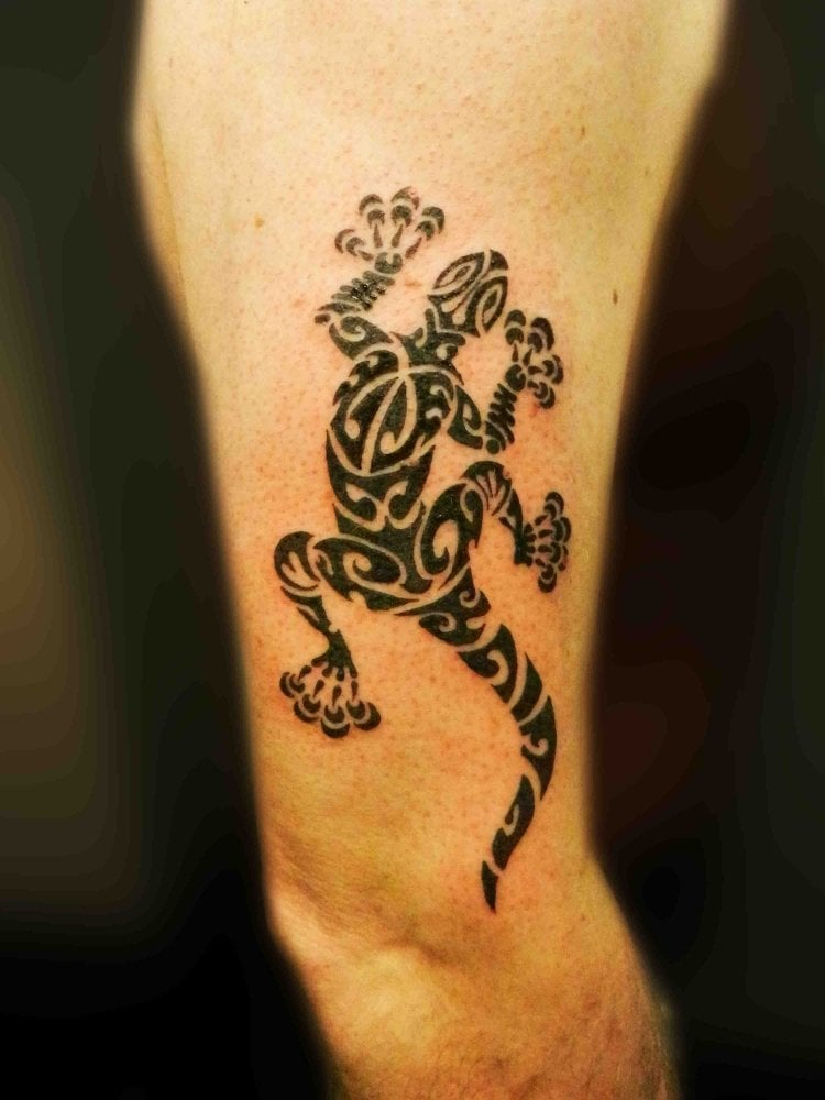 Polynesische Maori Tattoos bedeutung-eidechse-tribal
