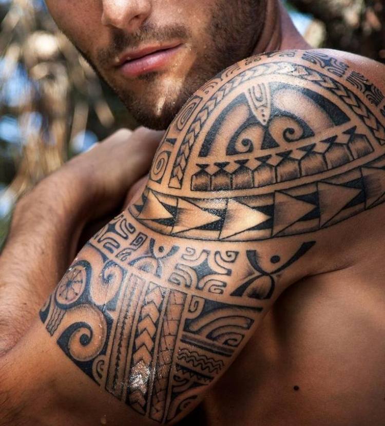 Polynesische-Maori-Tattoos -tribal-zeichen-bedeutung