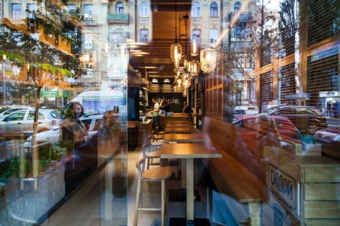 restaurant design in kiev scheibe glas tische