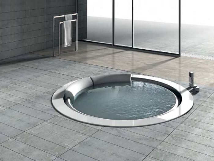 runde-Whirlpool-Badewanne-als-eingebaute-badewanne