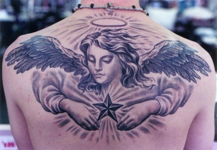 Tattoos rücken engel Engel Tattoos