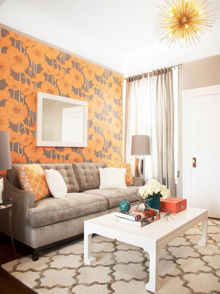 wande-tapezieren-wohnzimmer-idee-orange-taupe-creme-farben