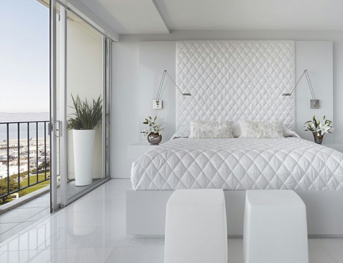 weißes schlafzimmer elegant modern wandpaneele polster kopfteil