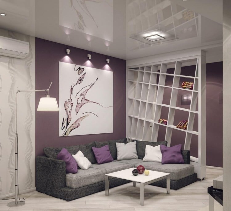 wohnzimmer-modern-einrichten-lavendel-lila-wandfarbe-grau-weiss