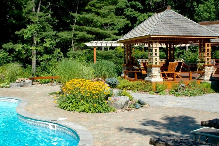 gartenlaube aus holz