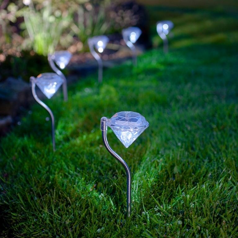 LED-Gartenbeleuchtung-Diamanten-Solarleuchten-Rasen