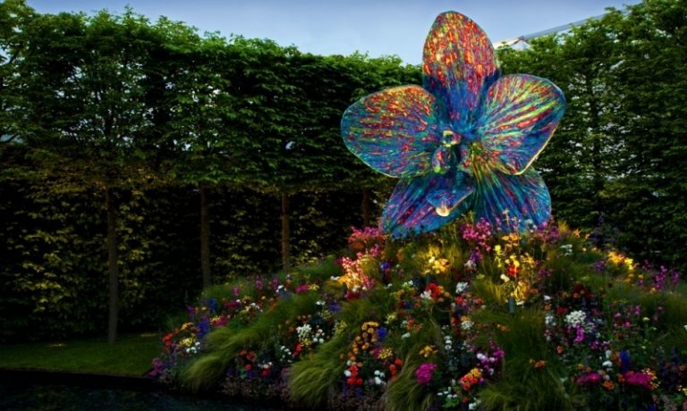led Gartenbeleuchtung -Ideen-Gartendeko-Blumenbeete
