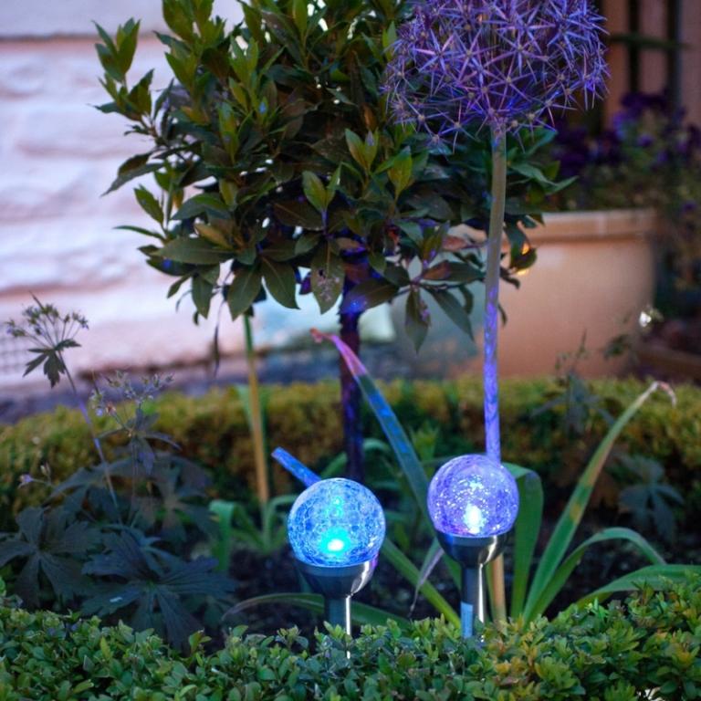 LED-Gartenbeleuchtung-Lampen-Ideen-modern